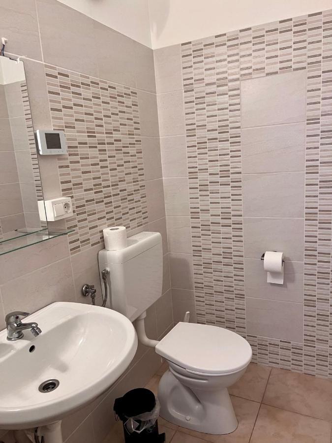 A&P Center Ljubljana Apartment ภายนอก รูปภาพ