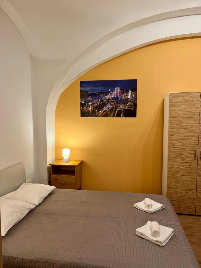 A&P Center Ljubljana Apartment ภายนอก รูปภาพ